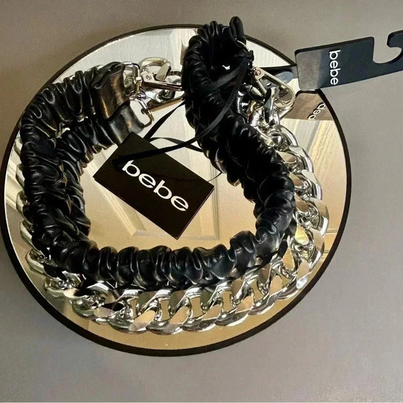 bebe Accessories - 🖤”BEBE” NWT Black Scrunch with Silver Metallic Chain & Emblem Belt Size S/M 🩶